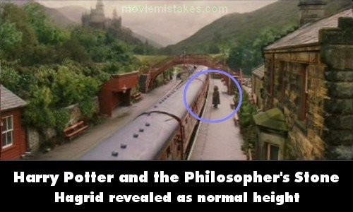 Ở cảnh nhìn xa từ trên, người khổng lồ Hagrid hoàn toàn có chiều cao bình thường. Khán giả có thể kiểm chứng bằng cách so sánh chiều cao của ông với chiều cao của con tàu đang chạy